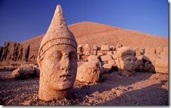 Kral Antiochus’un Dev Heykeli , Nemrut Dağı , Adıyaman, Türkiye (Colossal Head of Antiochus I, Nemrut, Adıyaman, Turkey)