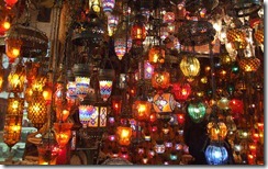 Kapalıçarşı’da Lambalar, İstanbul, Türkiye (Lamps at the Grand Bazaar, Istanbul, Turkey)