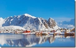 Fishing village of Reine and coastal mountains in the Lofoten Islands